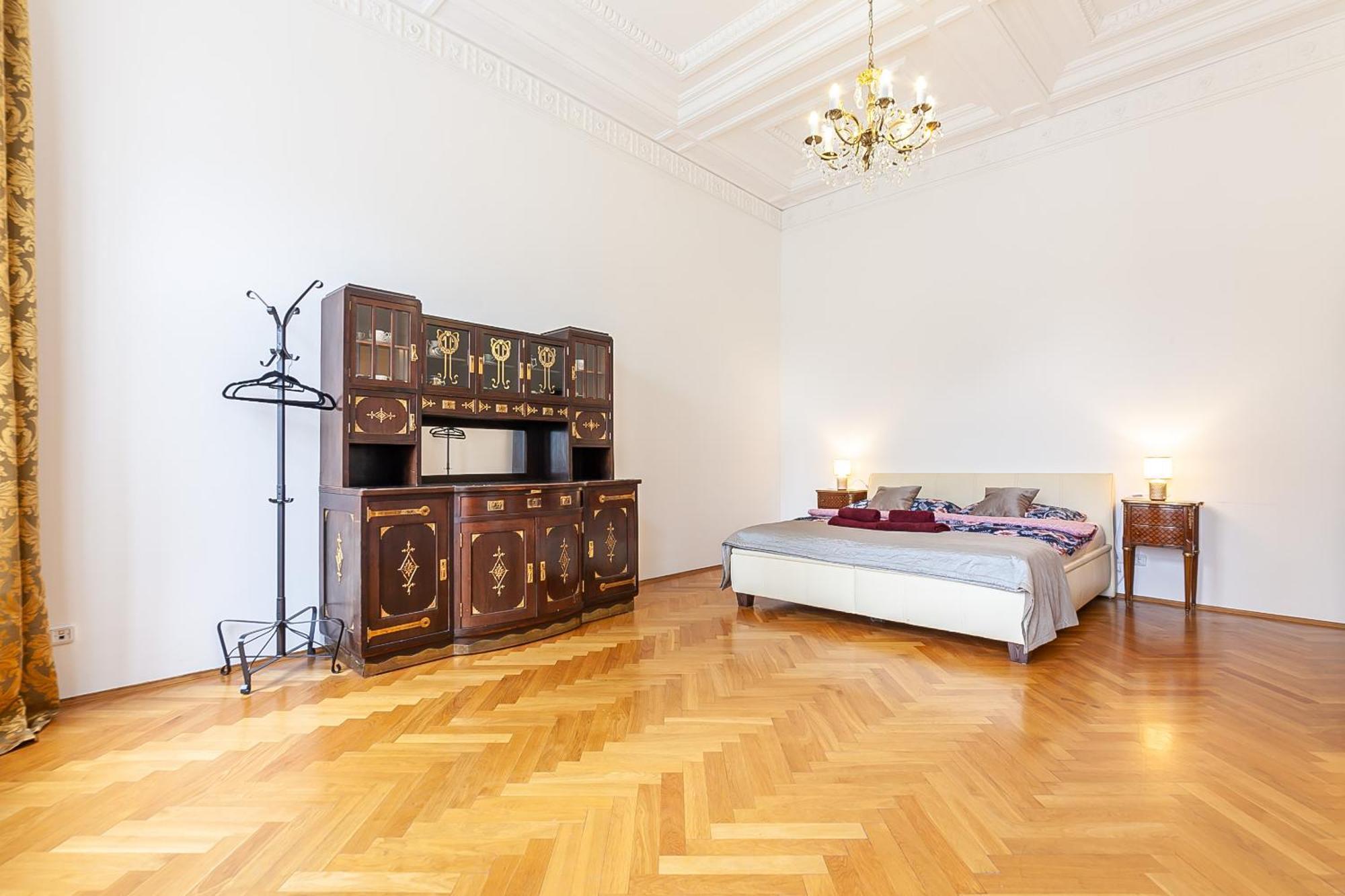 Royal Apartment By Charles Bridge View Of Saint Nicholas Church Prague Luaran gambar