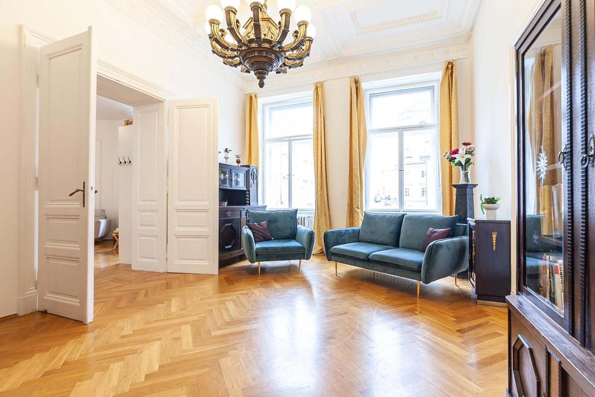 Royal Apartment By Charles Bridge View Of Saint Nicholas Church Prague Luaran gambar