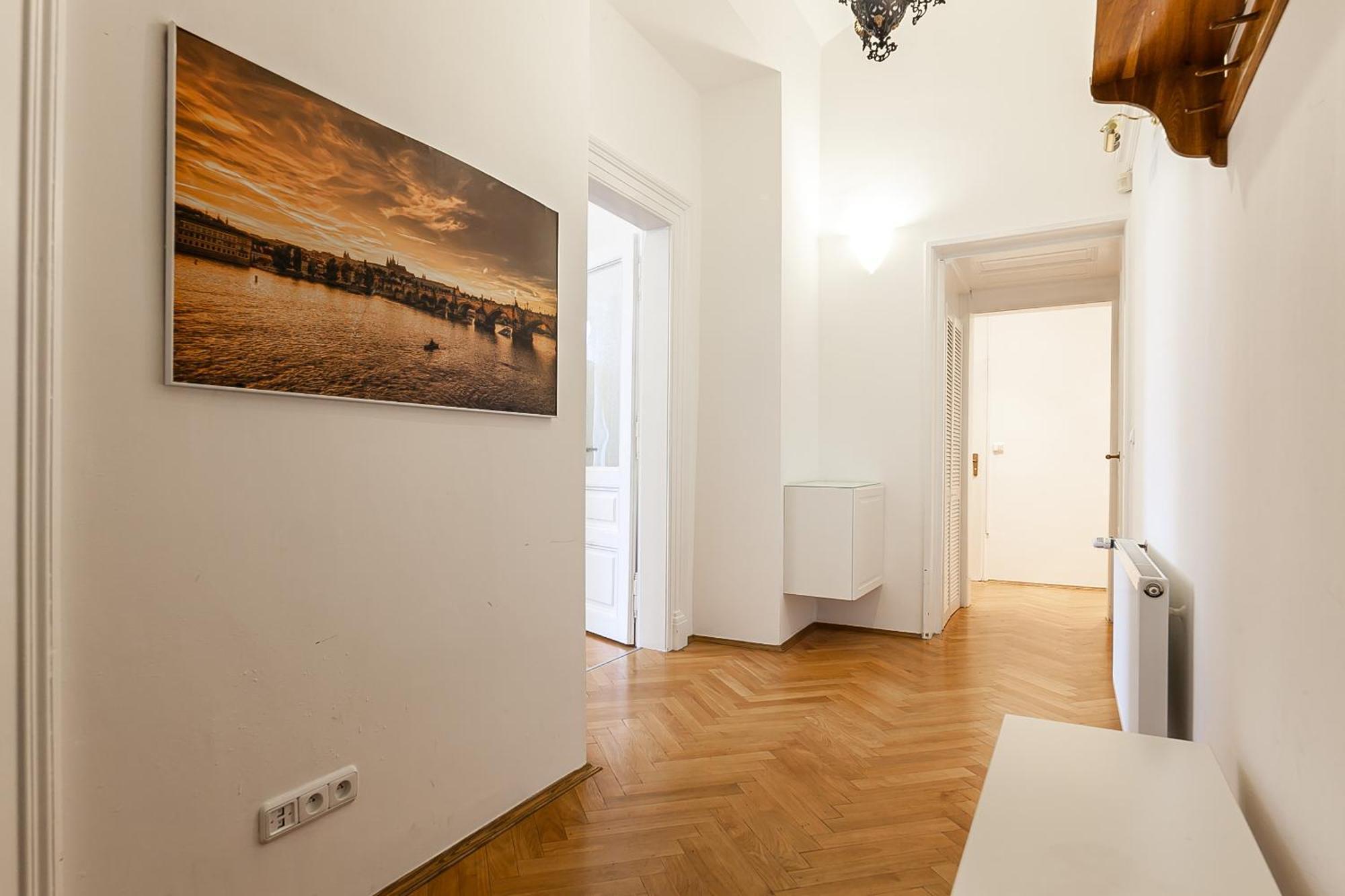 Royal Apartment By Charles Bridge View Of Saint Nicholas Church Prague Luaran gambar
